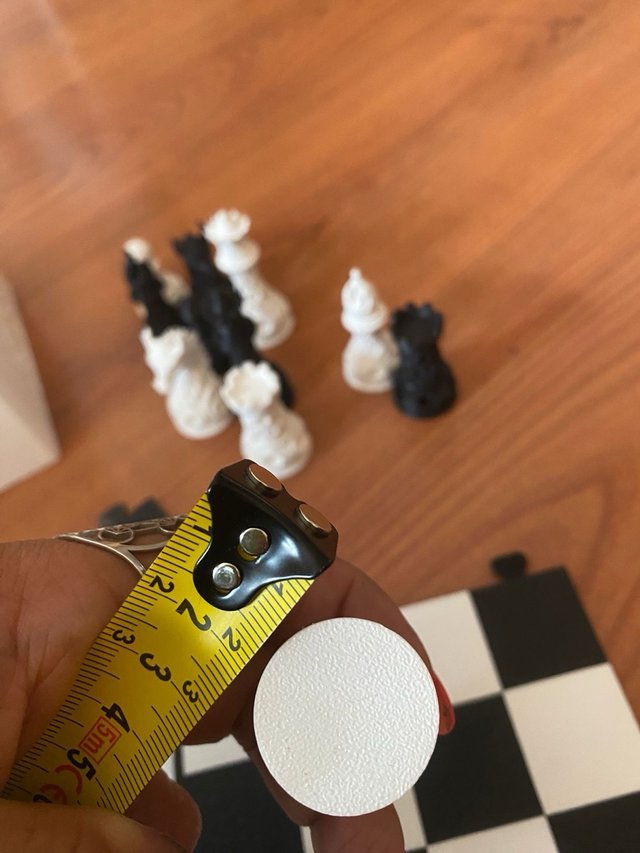 Tablero de ajedrez + piezas + caja