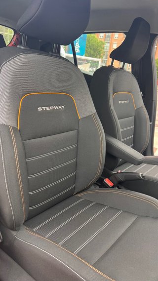 Sandero Stepway 2021 • Como nuevo • 29.990 km