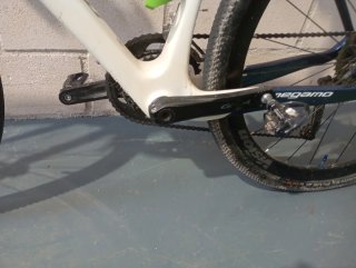 Megamo West Bicicleta gravel carbono Shimano grx