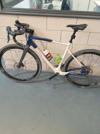 Megamo West Bicicleta gravel carbono  Shimano grx