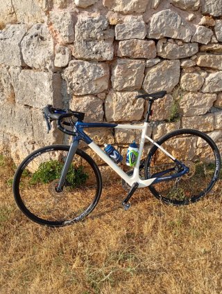 Megamo West Bicicleta gravel carbono  Shimano grx