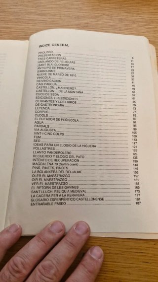 Libro A COLPS D' ESPARDENYA