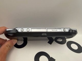 Playstation Vita PCH-1004 Nera