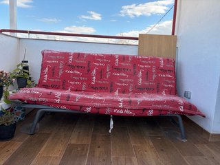 Sofá Cama IKEA Keith Haring Rojo