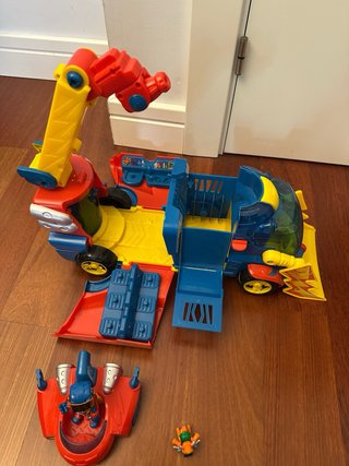Camión Superthings Rescue Truck
