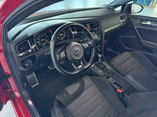 GOLF R7,5 19' TECHO PRETORIA DYNAUDIO HISTORIALVW