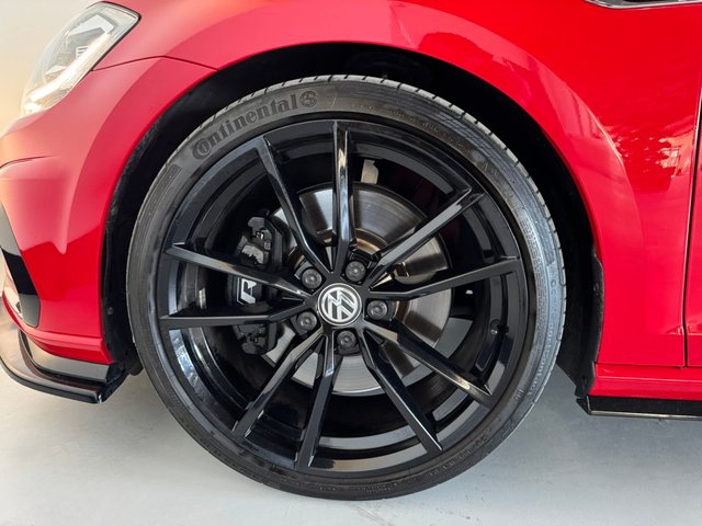 GOLF R7,5 19' TECHO PRETORIA DYNAUDIO HISTORIALVW