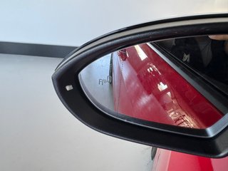 GOLF R7,5 19' TECHO PRETORIA DYNAUDIO HISTORIALVW