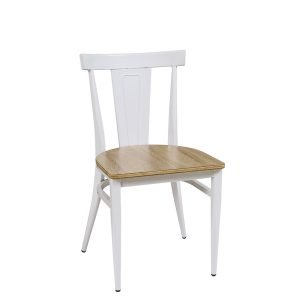 Silla metálica con asiento de madera