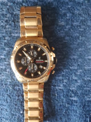 Reloj Festina Cronógrafo Dorado y Negro