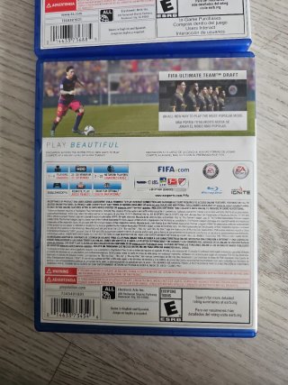 FIFA 16 y FIFA 19 PS4