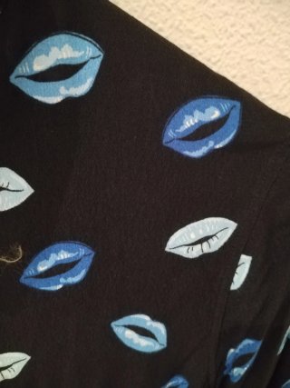 Camisa Zara Estampado Labios Talla S