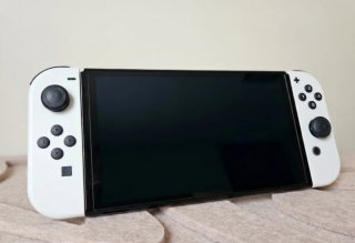 Nintendo Switch OLED + Accesorios