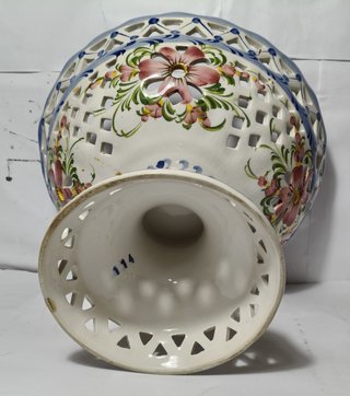 Frutero de cerámica clásico decorado portuges.