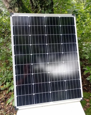 Kit Solar Varta con Inversor Panel y Batería AGM