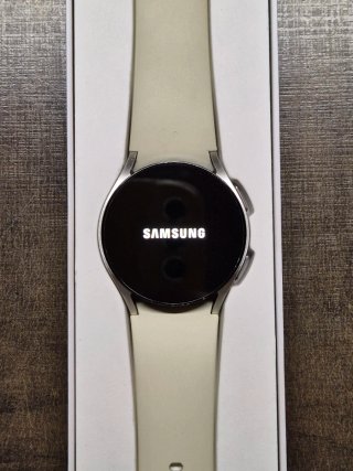 Samsung Galaxy Watch 6 Beige + cinturini