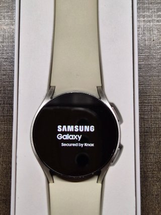Samsung Galaxy Watch 6 Beige + cinturini