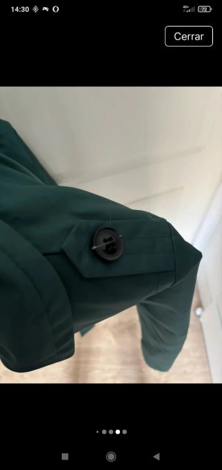 Gabardina verde Mango