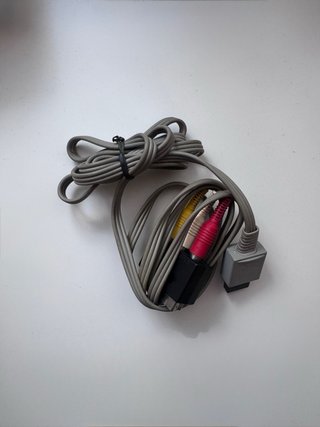 Nintendo Wii + 2 mandos + 5 juegos