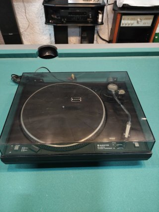 Tocadiscos Sanyo