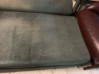 Chaise longue gris tapizado
