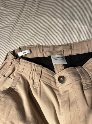 Pantalones Cargo Beige Slim Fit T32
