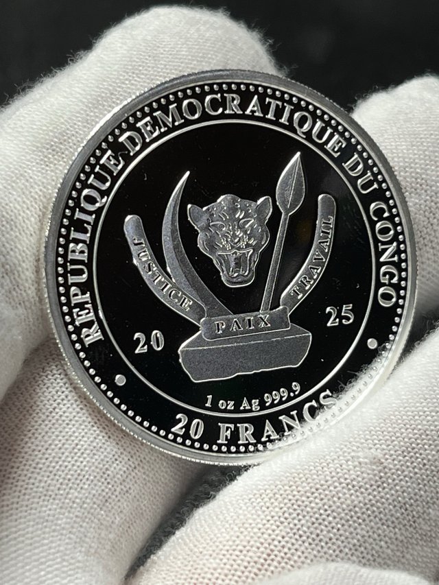 Moneda Plata Velociraptor 1 Onza Congo 2025.