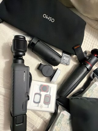 DJI Pocket 4 + Mic Mini 2