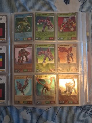 Álbum y Cartas Invizimals Desafíos Ocultos