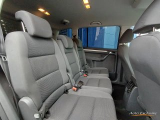 VOLKSWAGEN TOURAN 1.6 TDI BLUEMOTION