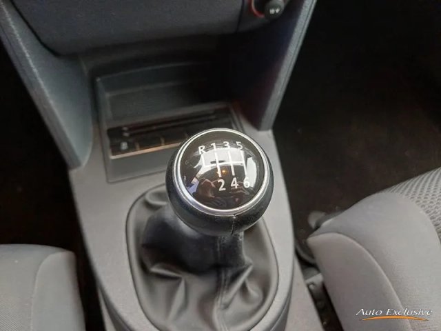 VOLKSWAGEN TOURAN 1.6 TDI BLUEMOTION