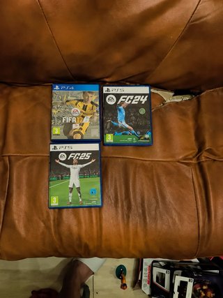 Lote Videojuegos PS4/PS5: FC 24, FC 25, FIFA 17