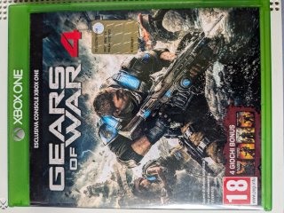 Xbox One S + Mando + Gears of War 4
