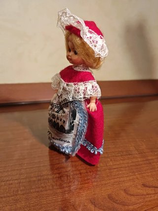 Bambola Souvenir Mantova Italia
