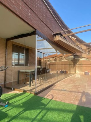 Cerramiento de Terraza Aluminio y Cristal