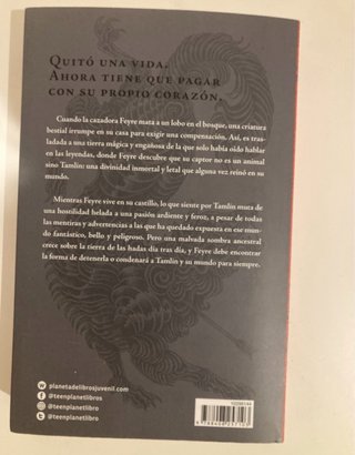 Una corte de rosas y espinas