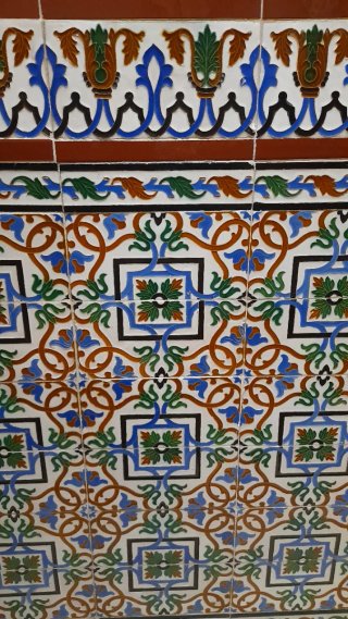 Lozas de azulejo decoradas