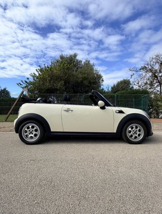 MINI Cabrio 2013