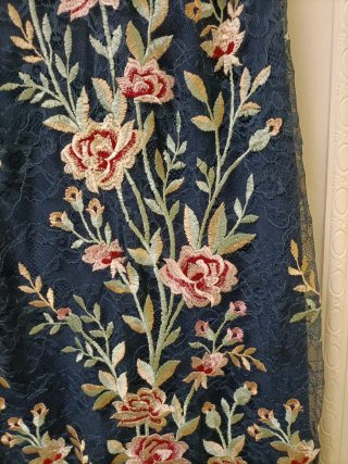 Vestido fiesta floral azul y rosa
