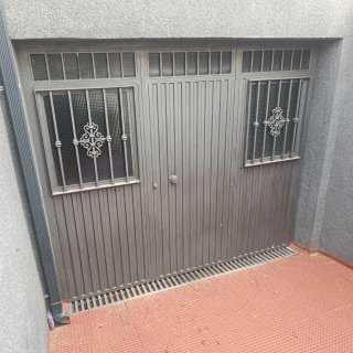Puertas de garaje metálicas