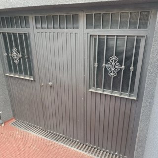 Puertas de garaje metálicas