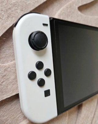 Nintendo Switch OLED + Accesorios