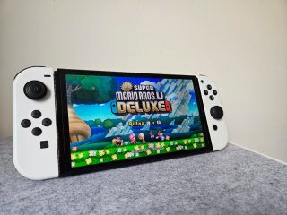 Nintendo Switch OLED + Accesorios