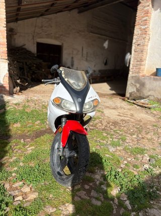 Yamaha TZR 49cc Roja y Blanca
