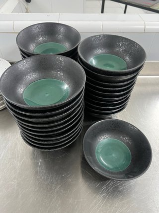Juegos Platos Verdes y Blancos