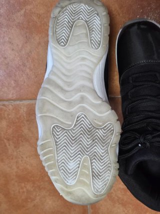 Zapatillas tipo air jordan T-41 Negras y Blanco