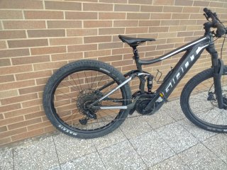 Giant Stance E - Bicicleta Eléctrica 3600km