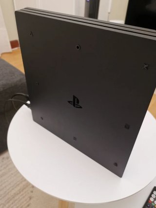 Consola PS4 Pro Negra