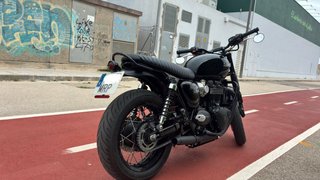 Triumph Bonneville T120 Black 2024 / 4.000km