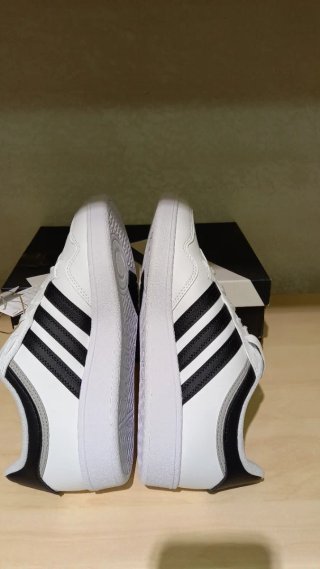 Scarpe Adidas Bianche e Nere Misura 39- 1/3